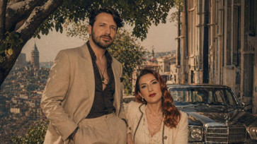 Yonca Lodi ve Murat Güneş'ten Büyük Sürpriz: "İncir Ağacı"