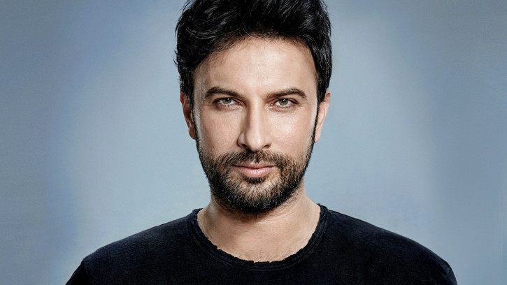 Tarkan'dan Yepyeni Şarkı: "Anılarla Yaşamak"