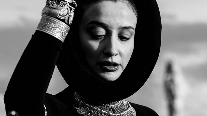 Melike Şahin'den "Sağ Salim"