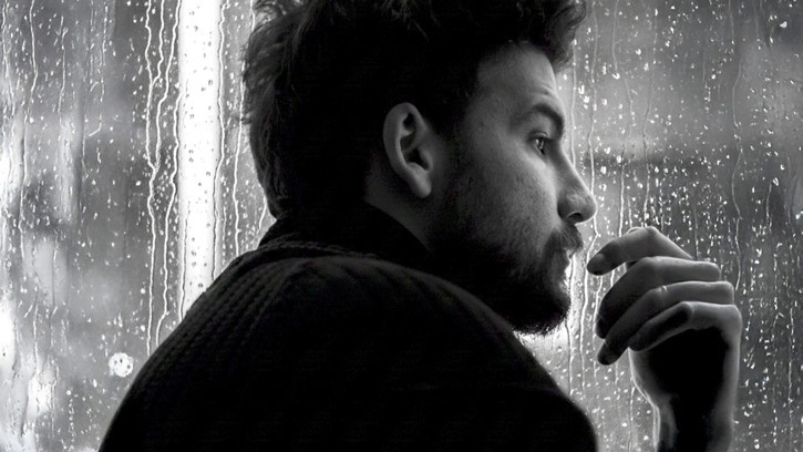 Mustafa Mert Koç’dan Yeni Şarkı: “Aklına Geldi Mi?”